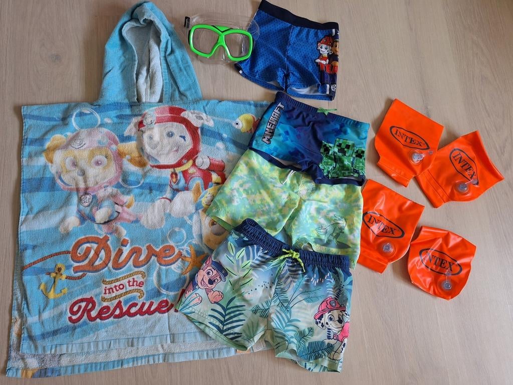 Pakket zwemkleding/toebehoren, Kinderen en Baby's, Ophalen of Verzenden, Zo goed als nieuw, Overige maten