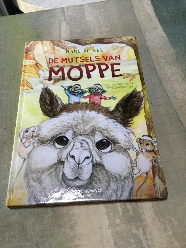 Leesboekje De mutsels van Moppe, Ophalen, Zo goed als nieuw, Marc de Bel