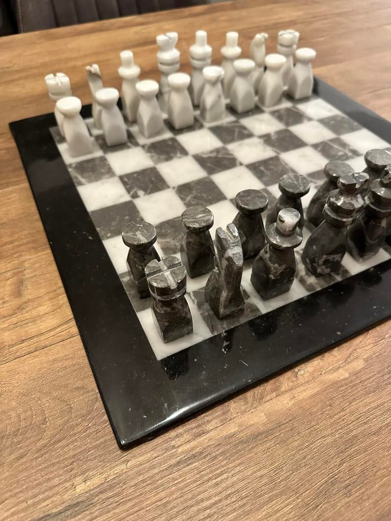 Échiquier en marbre flambant neuf à vendre !, Hobby & Loisirs créatifs, Enlèvement, Neuf