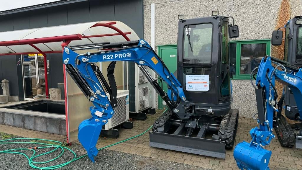 R22PRO 2.4 ton graafmachine FULL OPTION, Zakelijke goederen, Machines en Bouw | Kranen en Graafmachines, Ophalen of Verzenden