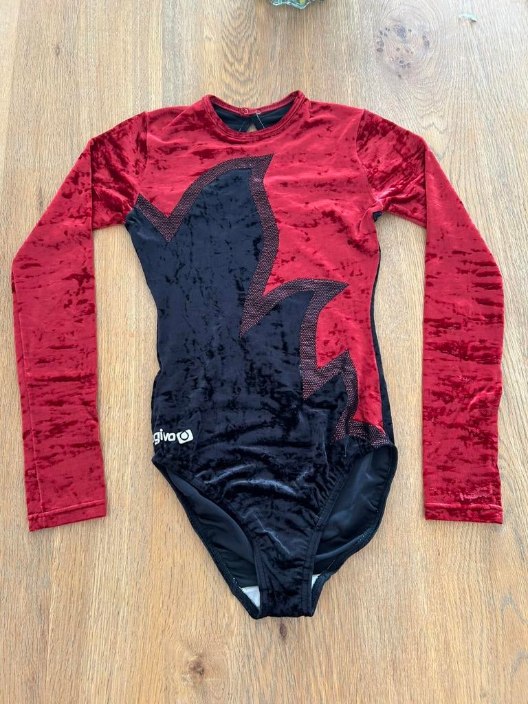 Maillot turnpak velours rood zwart Aviga maat 14 jaar 164, Sport en Fitness, Turnen, Ophalen of Verzenden, Zo goed als nieuw, Turnpak(je)