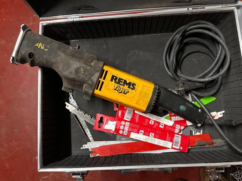 Steekzaag Rems Tiger, Bricolage & Construction, Outillage | Scies mécaniques, 70 mm ou plus, Scie sabre, Enlèvement, Utilisé