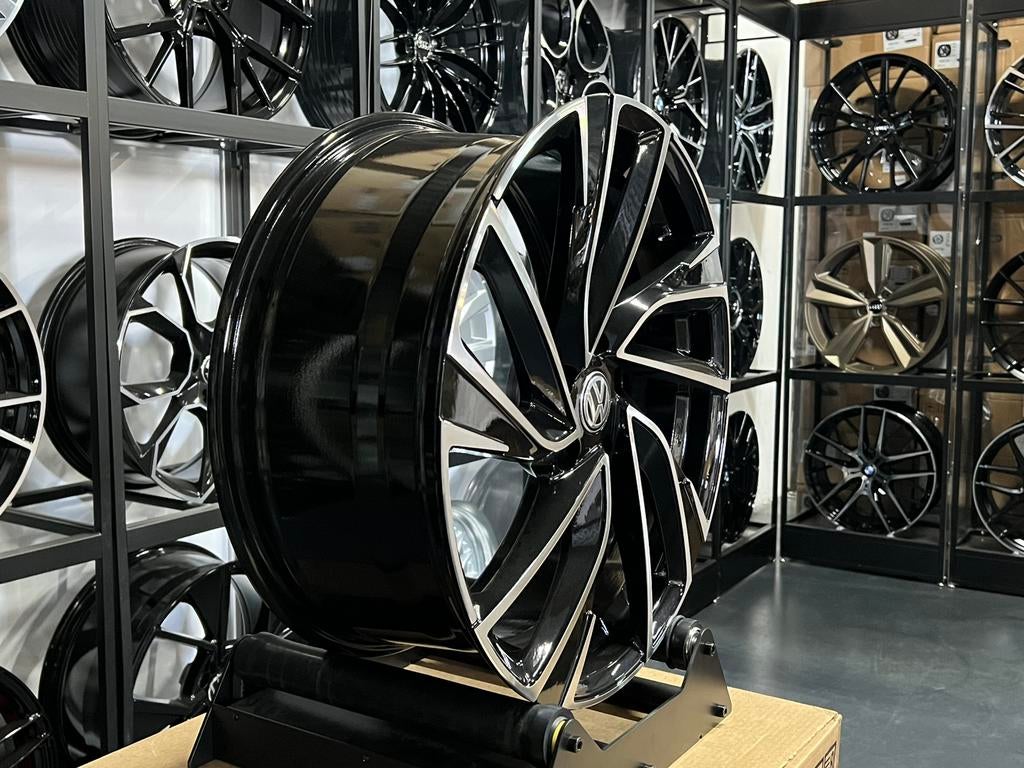 19'' Volkswagen ADELAIDE velgen 5X112 Golf 7 8 Audi A3 T-ROC, Auto-onderdelen, Banden en Velgen, Ophalen of Verzenden, Nieuw, 19 inch