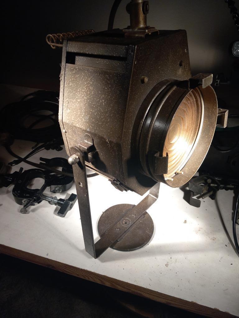 retro theater spot (fresnel), Ophalen of Verzenden