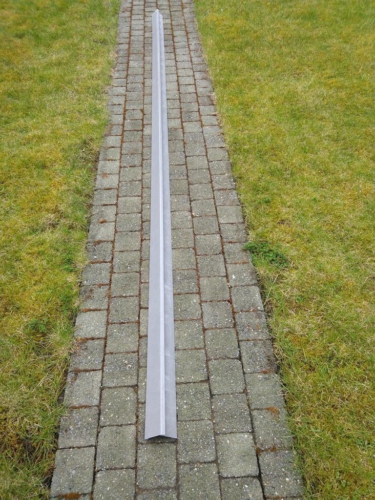 Profilés de gouttière neufs Roofers, polyester, gris, Bricolage & Construction, Tuiles & Revêtements de toit, Enlèvement, Neuf