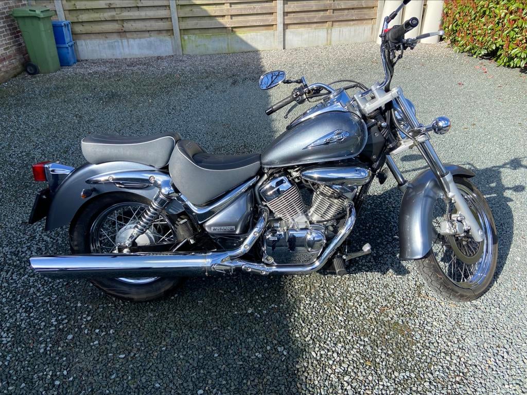 SUZUKI  INTRUDER   VL 250  Limited Edition, Motoren, 2 cilinders, Chopper, Particulier, 248 cc