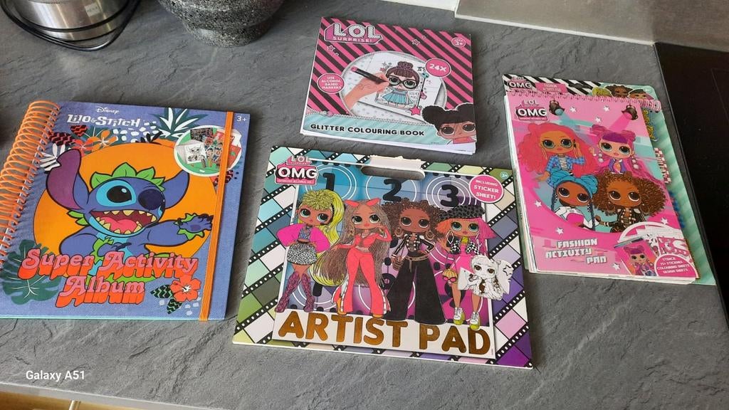 Kleurboeken LOL en Stitch, Kinderen en Baby's, Speelgoed | Educatief en Creatief, Ophalen of Verzenden