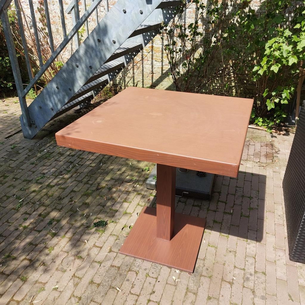 Ijzeren tuintafel, Ophalen, Gebruikt