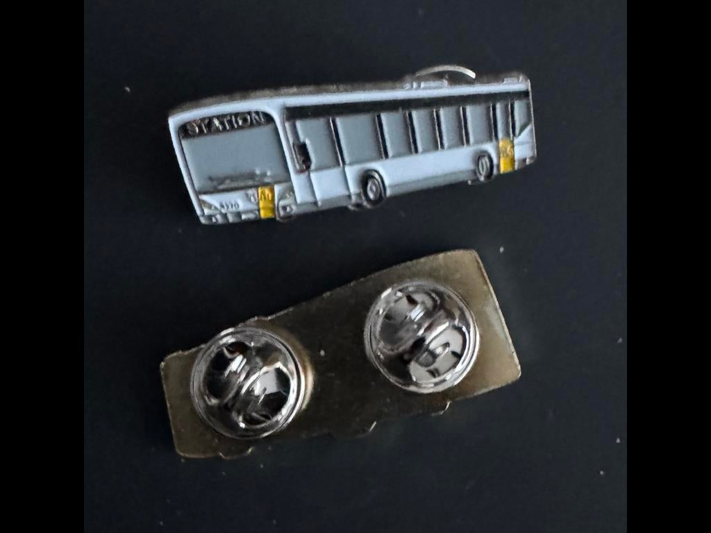 Pin standaard bus van de lijn, Ophalen, Nieuw, Speldje of Pin