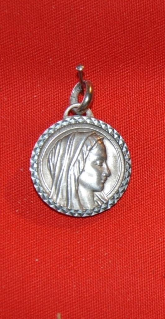 medaille religieuse (x2007), Collections, Enlèvement ou Envoi, Utilisé, Bijoux, Christianisme | Catholique