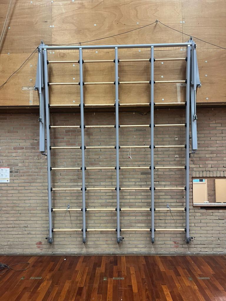 Sporthal klimrek gymzaal turnen, Enlèvement, Utilisé, Jambes, Autres types
