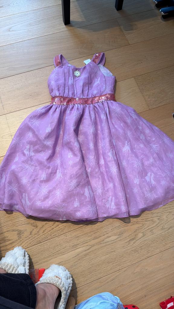 ️ Jonge jurk van Snow Princess — Frozen ️, Kinderen en Baby's, Carnavalskleding en Verkleedspullen, Ophalen, Zo goed als nieuw