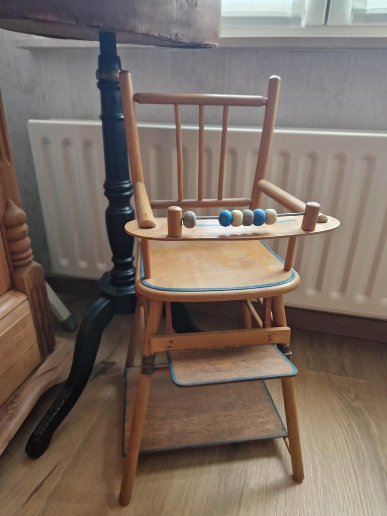 Oude kakstoel, Ophalen