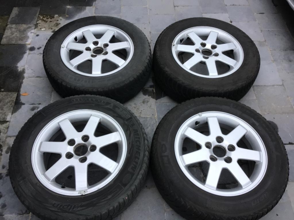 Winterbanden op Volvo velg, Auto-onderdelen, Ophalen, Gebruikt, 15 inch, Banden en Velgen