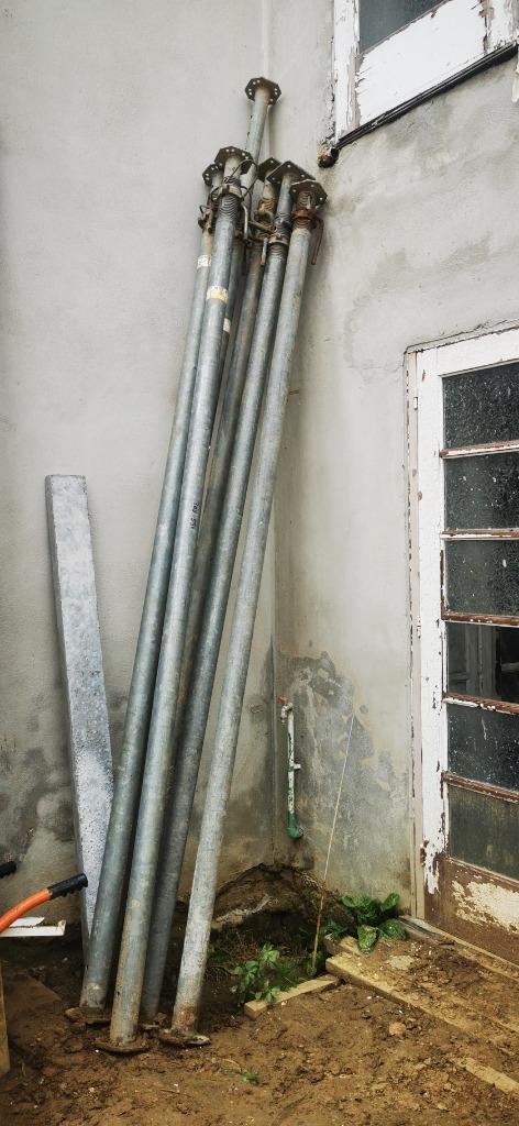 Etancons, Enlèvement, Comme neuf