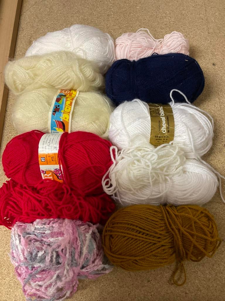 Des bouts de laine vierge, Enlèvement ou Envoi, Neuf