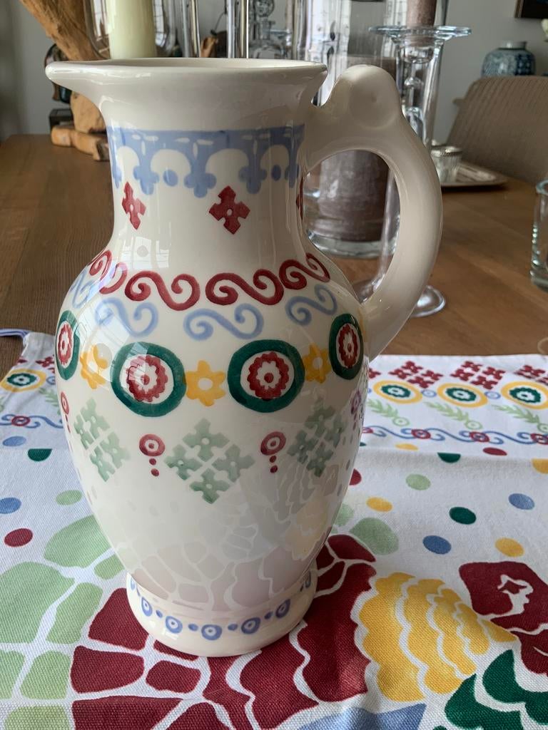Emma Bridgewater jug, Ophalen
