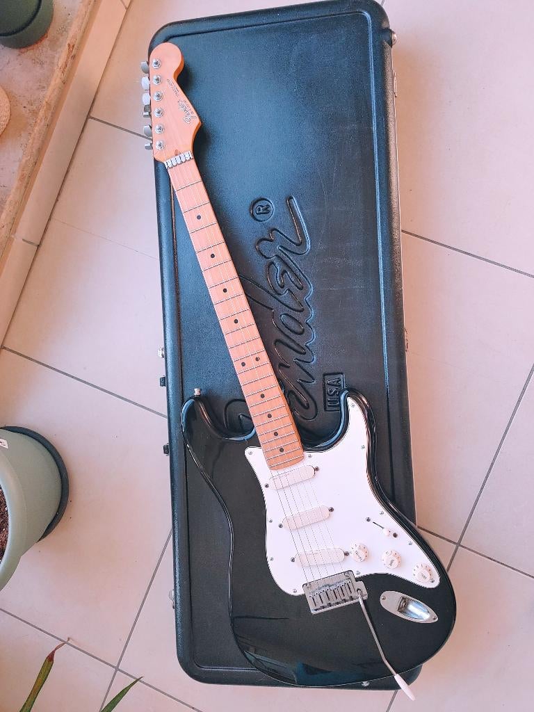 Fender Stratocaster Plus 1988, Ophalen, Zo goed als nieuw, Solid body, Fender