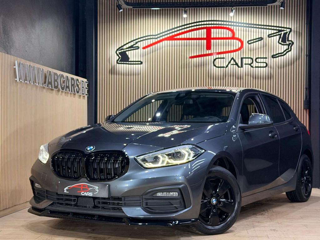 BMW 1 Serie 118 i * GARANTIE 12 MOIS * LOOK M SPORT * 1ER PR, Auto's, 100 kW, Gebruikt, 136 pk, https://public.car-pass.be/vhr/274bb6fe-0475-4946-9e9c-17b337a612b1