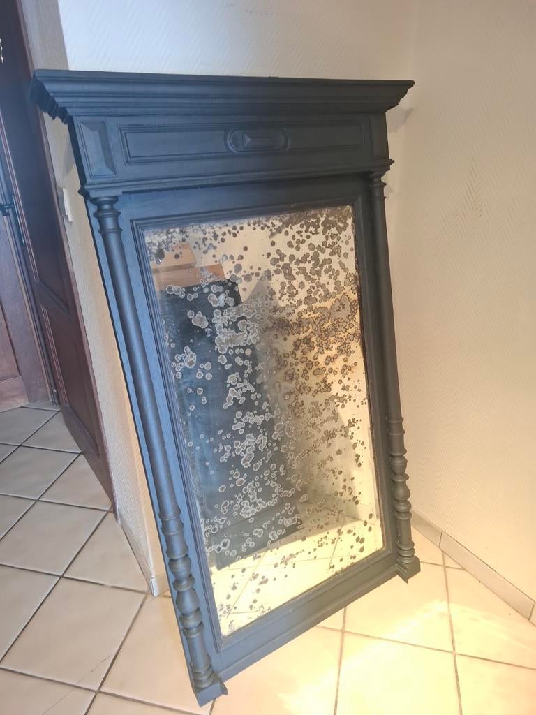 Ancien miroir, Enlèvement