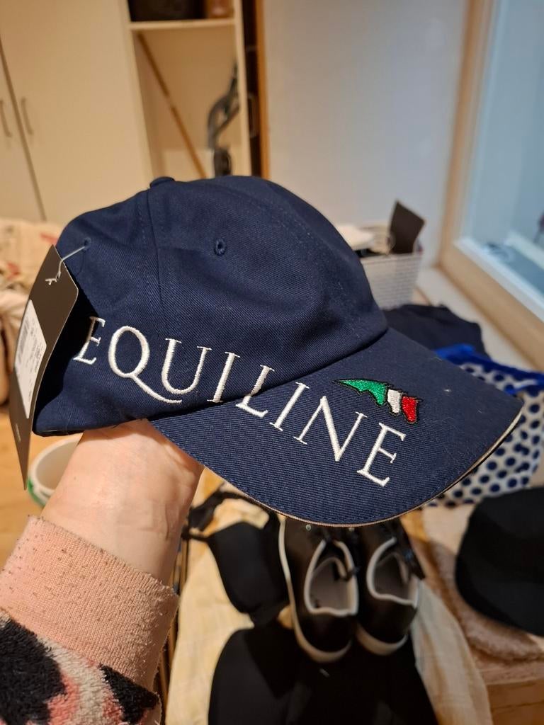 Pet Equiline nieuw, Dieren en Toebehoren, Paardrijkleding, Ophalen of Verzenden