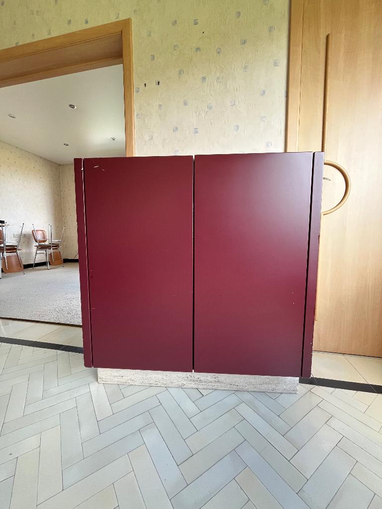 Donkerpaarse kast(en) met stenen basis, Ophalen, Gebruikt, Kunststof, Met deur(en)