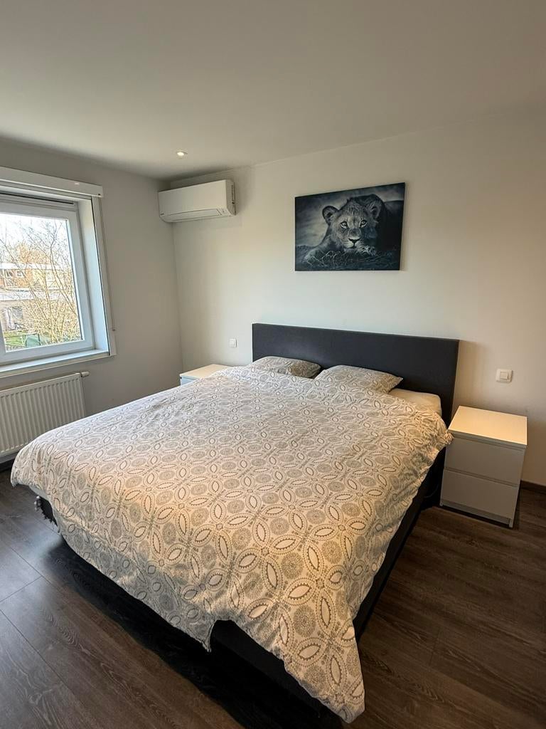 Boxspring 180x200 – complete set – €135, Huis en Inrichting, Ophalen, Zo goed als nieuw, Tweepersoons