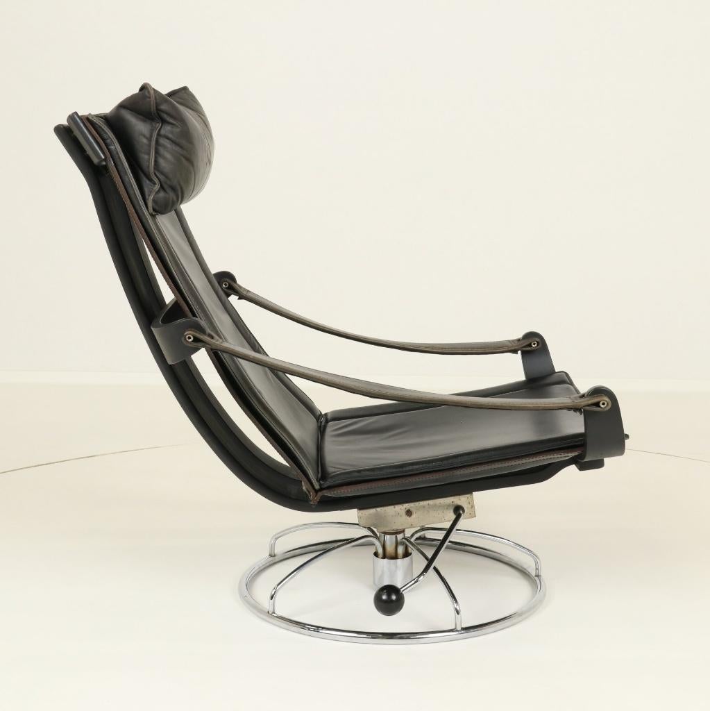 Swivel lounge chair 70s Black/Brown leather Ake Fribytter, Huis en Inrichting, Ophalen, Zo goed als nieuw, Leer, Vintage