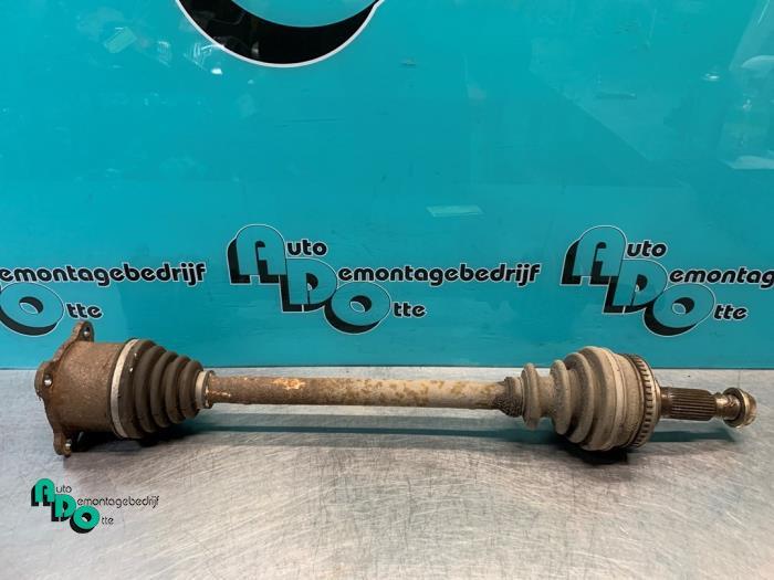 Aandrijfas rechts-achter van een Lexus IS 200 (IS 200 99-), Gebruikt, -, -, -