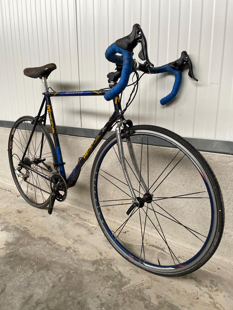 Koersfiets Minerva  bontrager velgen, campagnolo veloce,.., Enlèvement, Utilisé, Femmes, Autres marques