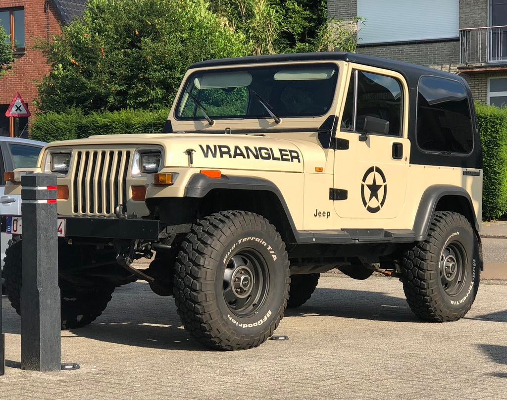 Oldtimer JEEP WRANGLER YJ - Bwj 1989 - 2500cc, Autos, Jeep, Particulier, Wrangler, Attache-remorque, Essence, SUV ou Tout-terrain