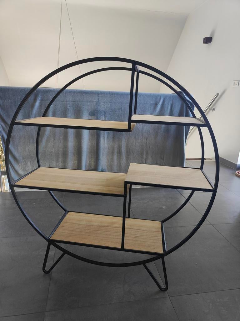 Rond kastje, Ophalen, Gebruikt