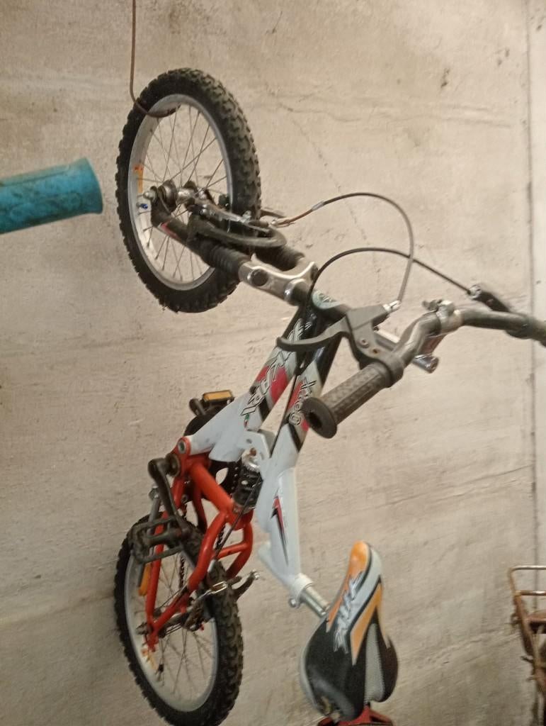 velo VTT enfant 16 et 20 pouces, Vélos & Vélomoteurs, Enlèvement, 20 pouces