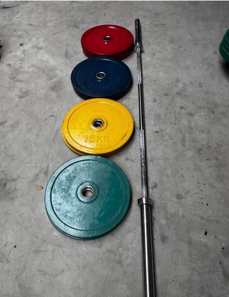 150kg Gekleurde Gewichten + Olympische Barbell 220cm, Enlèvement, Utilisé, Plaques d'haltères