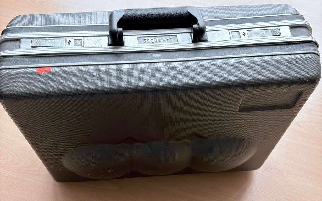 koffer voor 3 bowlingballs, Ophalen of Verzenden, Gebruikt, Overige materialen