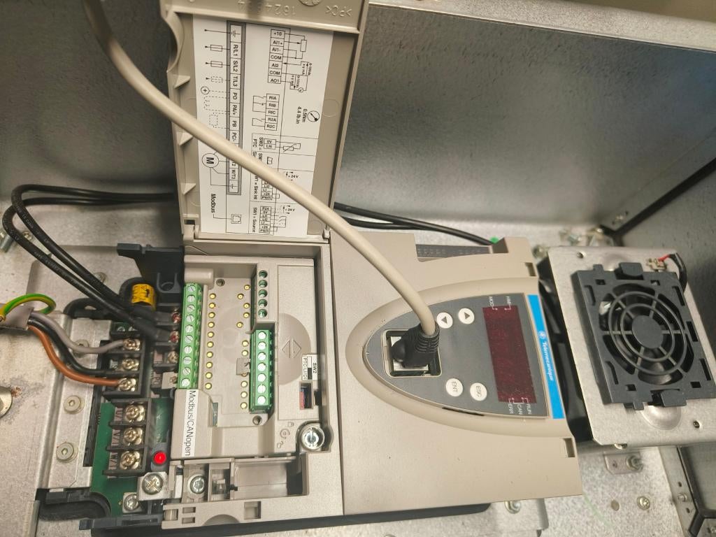 Altivar 61 frequentie controller, Ophalen, Gebruikt, Overige typen, 1400 tot 1800 rpm