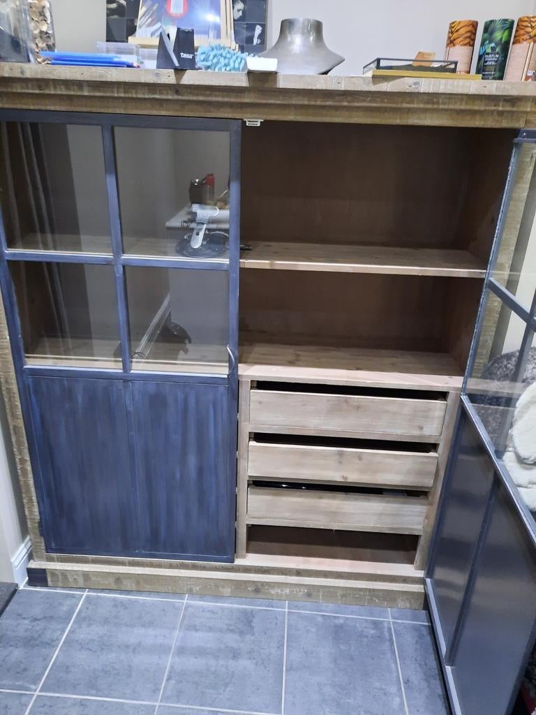 Kast met lades en wijnvak met metalen deuren met glas, Ophalen, Glas, Met lade(s)