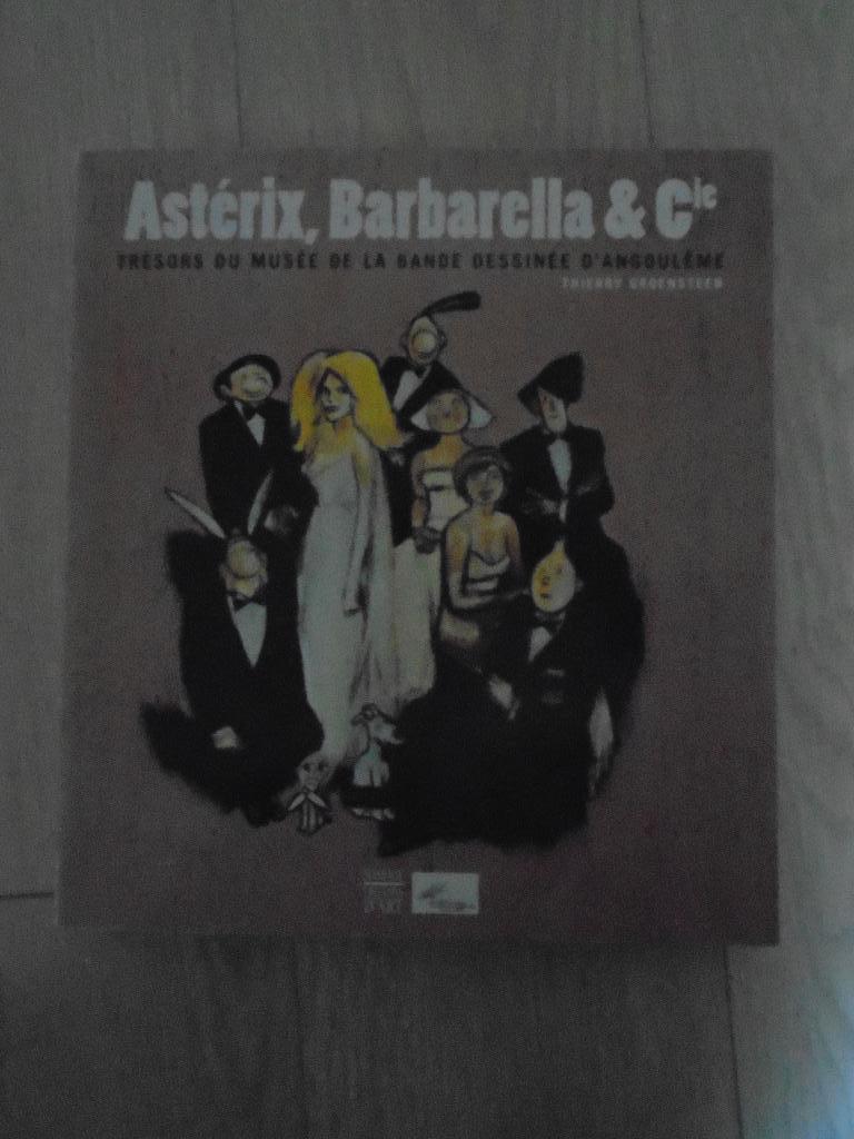 Asterix, Barbarella et cie, Livres, Une BD, Enlèvement ou Envoi, Utilisé