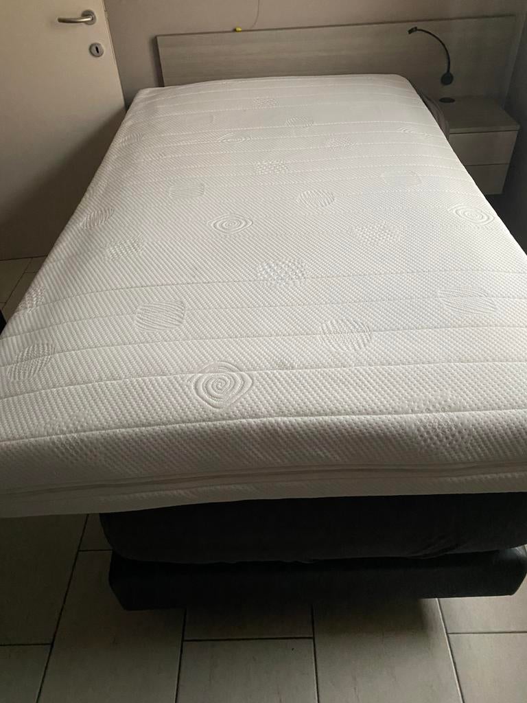 Hoofdbord en matras 120 x 200, Ophalen, Matras