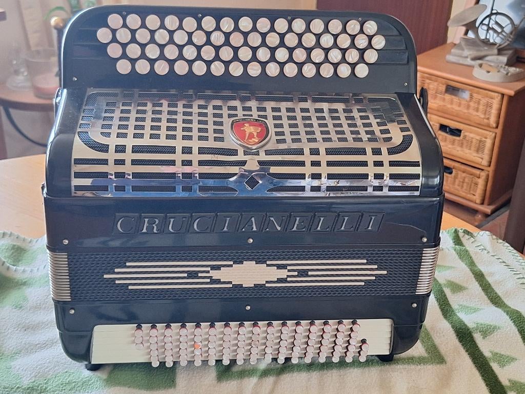 accordéon Crucianelli Do 1 (noir), Autres marques, Utilisé, Accordéon à boutons, 96 basses
