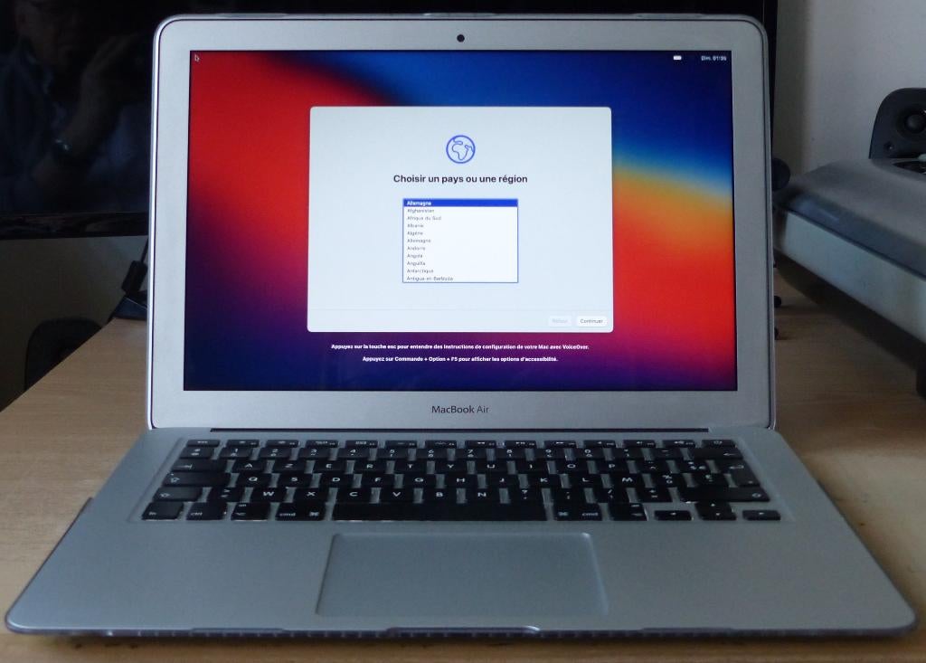 MacBook Air A1466, 12 pouces, 8 GB, Comme neuf, Azerty