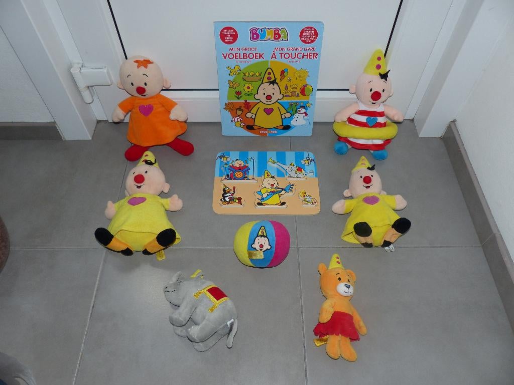 Câlins Bumba - puzzles - livres, Enfants & Bébés, Jouets | Peluches, Comme neuf, Jaune, Enlèvement ou Envoi