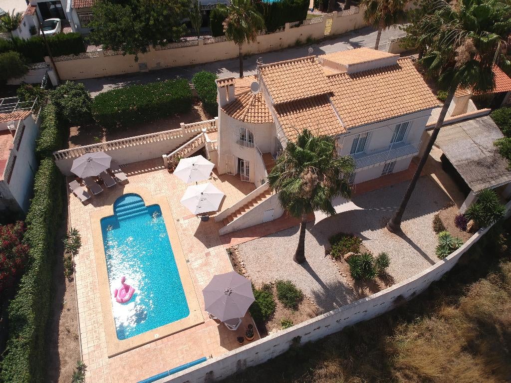 Ruime villa met prive zwembad te huur in Calpe Costa Blanca, Vakantie, Vakantiehuizen | Spanje, Costa Blanca, Landhuis of Villa