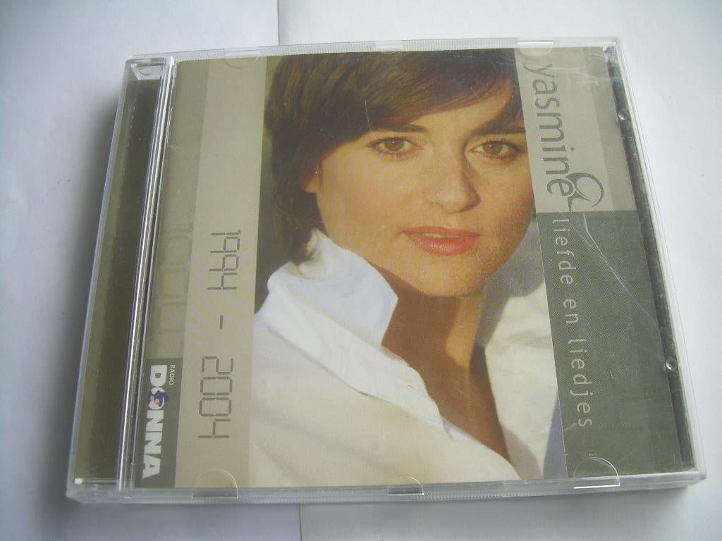 CD - YASMINE - LIEFDE EN LIEDJES, Ophalen of Verzenden, Zo goed als nieuw, Pop