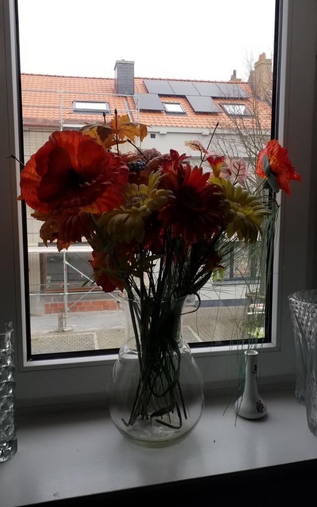 Vaas met kunstbloemen, Ophalen, Zo goed als nieuw, Overige kleuren, 50 tot 75 cm