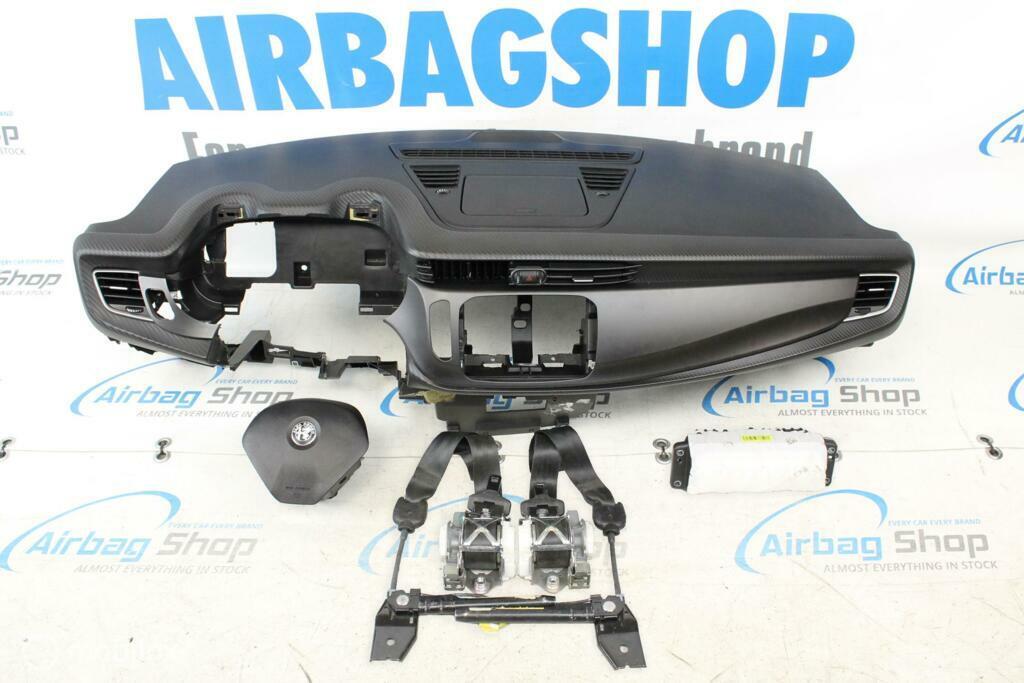 Airbag kit Tableau bord carbon Alfa Romeo Giulietta facelift