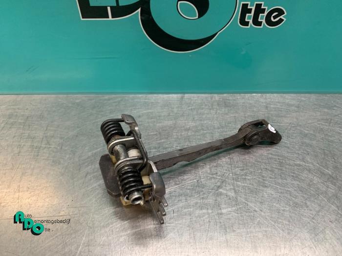 Deurvanger 2Deurs rechts van een Renault Twingo (Twingo 07-), Gebruikt, -, Renault, -