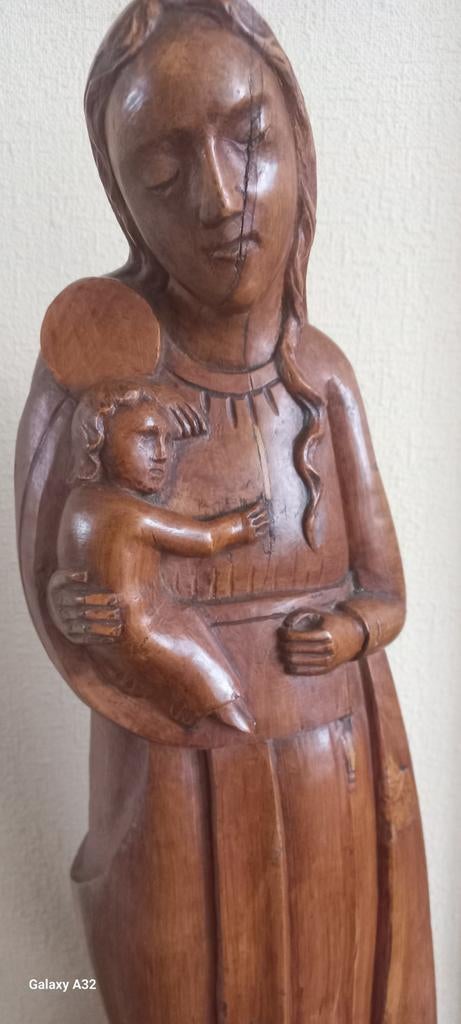 Notenhouten beeld Maria met Kind- gesigneerd ., Antiek en Kunst, Ophalen of Verzenden, Beeld