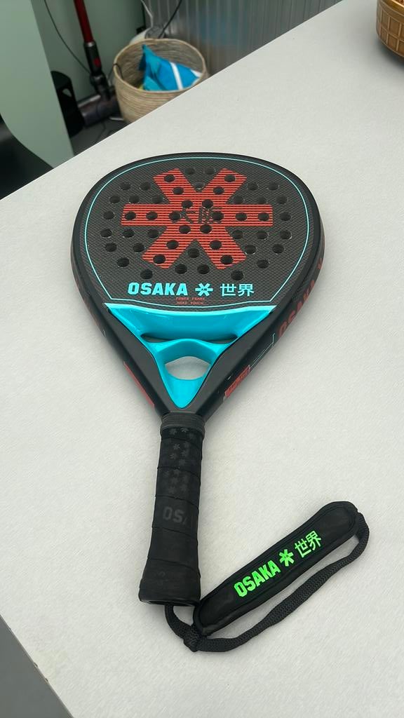 Osaka Pro Tour + Tas, Sport en Fitness, Padel, Ophalen, Zo goed als nieuw