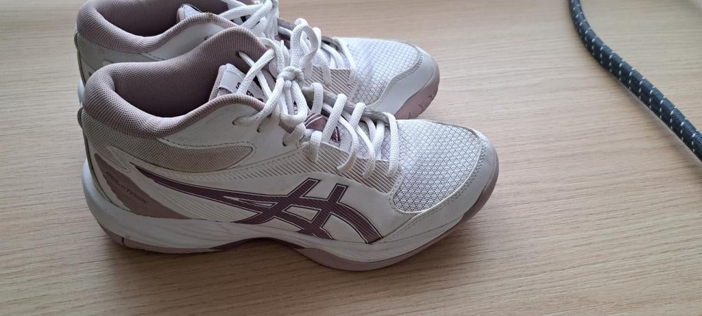Volleybalschoenen Asics, Sport en Fitness, Loopsport en Atletiek, Ophalen, Asics